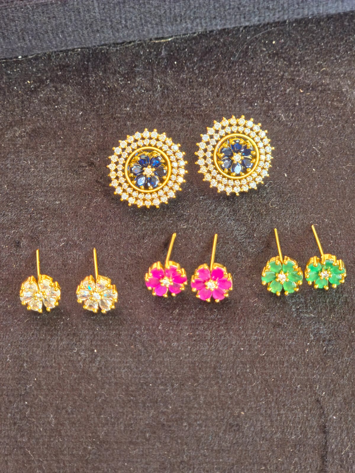 MULTI COLOUR CHANGEABLE ROUND STUD